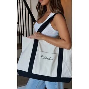 NWT White Fox Boutique On‎ The Move Tote Bag Black